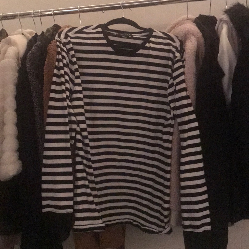 pacsun men’s black and white striped shirt